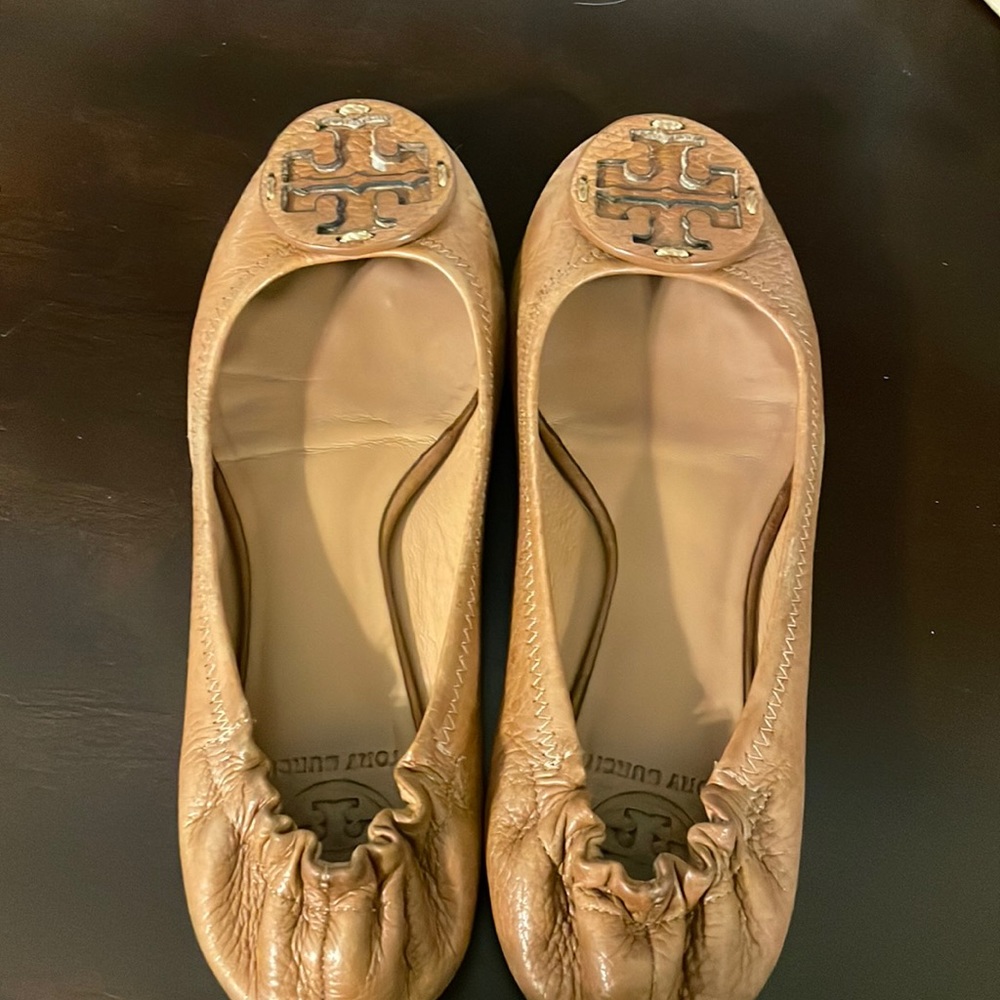 Brown leather Tory Burch flats